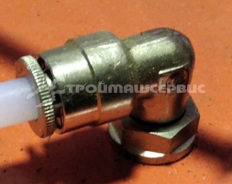 Фитинг цанга угловой 6522 (Уголок 1/8 цанга)